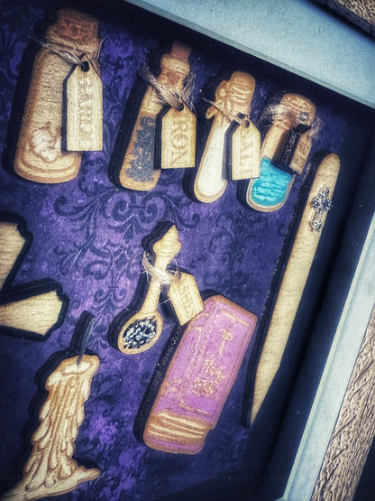 Vampire Hunting Kit 3D Frame Purple