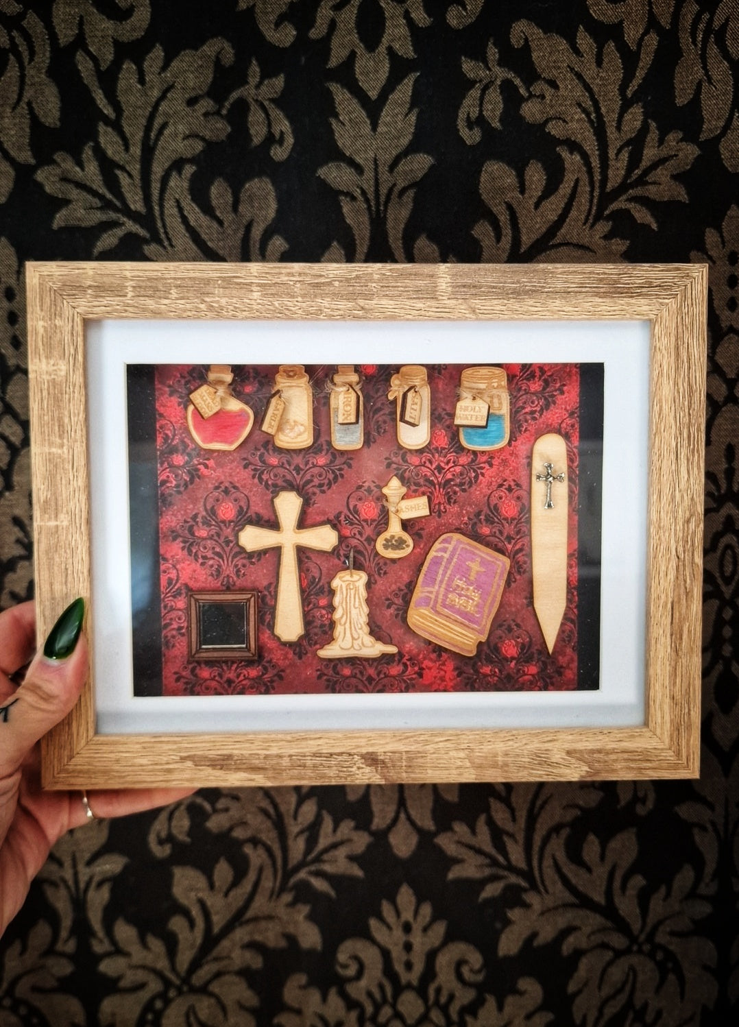 Vampire Hunting Kit 3D Frame Red